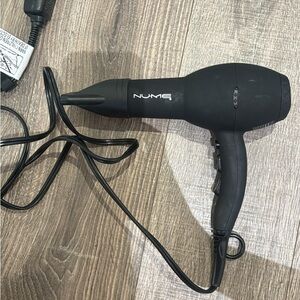 NuMe Matte Black Compact Hair Dryer with Concentrator